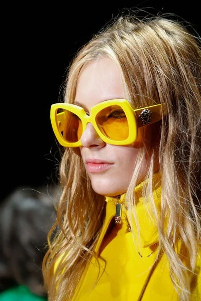 Look 123